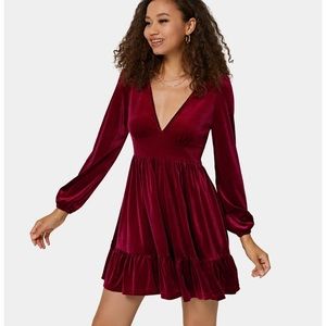 BRAND NEW Halara velvet dress